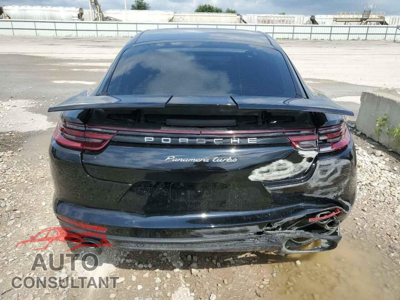PORSCHE PANAMERA 2018 - WP0AF2A72JL141405