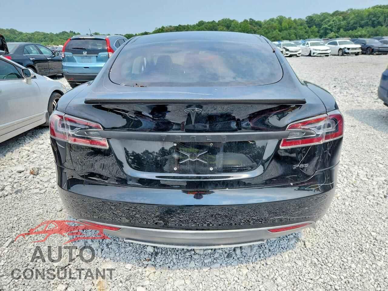 TESLA MODEL S 2013 - 5YJSA1CP6DFP07910