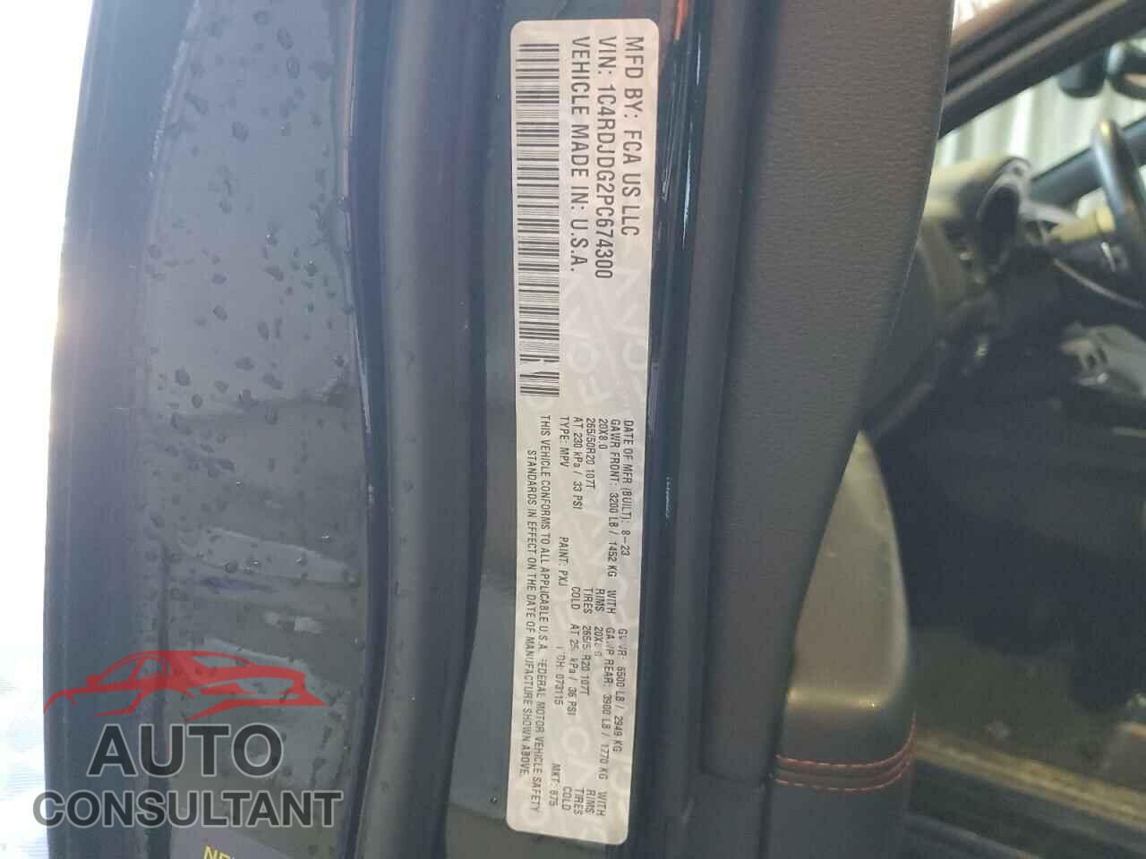 DODGE DURANGO 2023 - 1C4RDJDG2PC674300