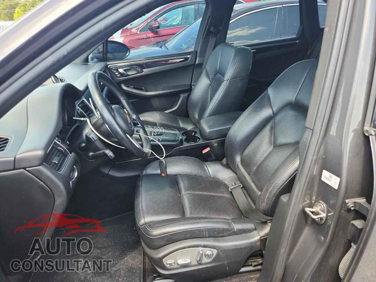 PORSCHE MACAN 2017 - WP1AA2A58HLB09077