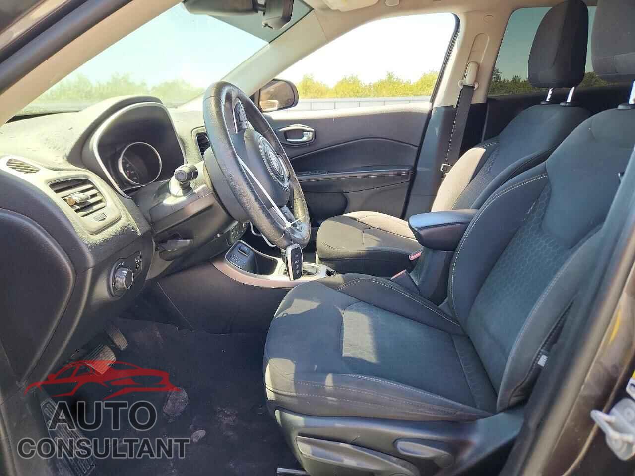 JEEP COMPASS 2019 - 3C4NJCAB7KT614702