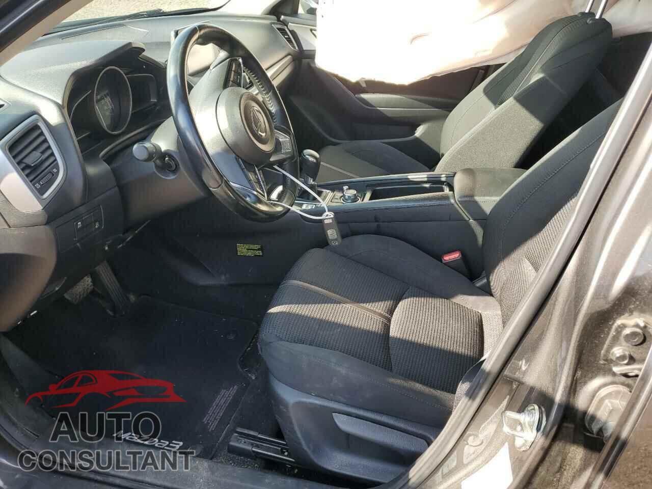 MAZDA 3 2017 - 3MZBN1L71HM141058
