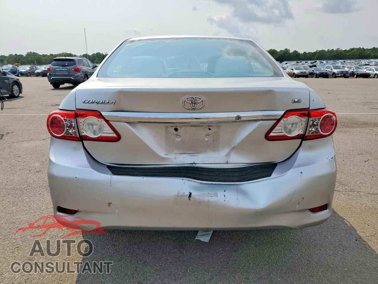 TOYOTA COROLLA 2012 - 2T1BU4EE5CC817029