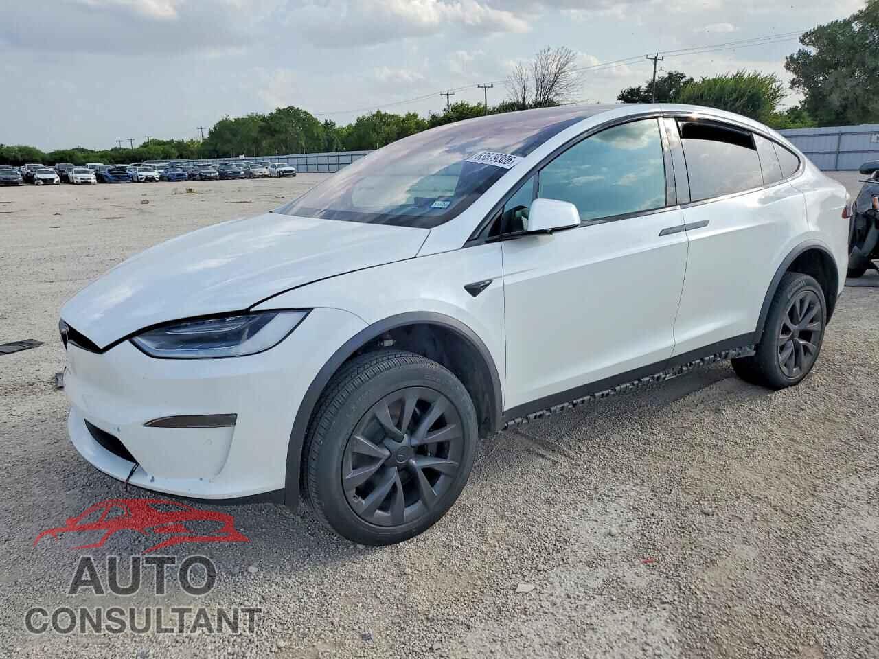 TESLA MODEL X 2022 - 7SAXCBE50NF329007