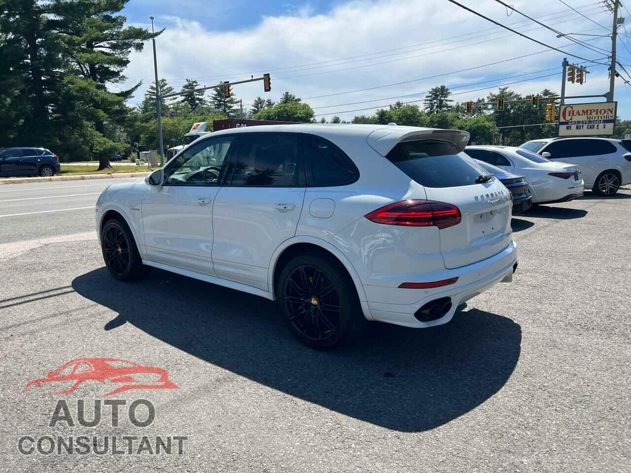 PORSCHE CAYENNE 2016 - WP1AE2A21GLA62046