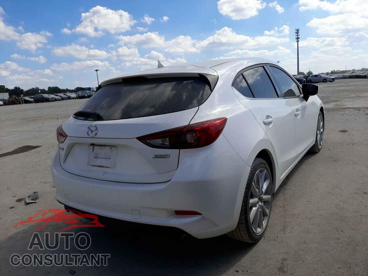 MAZDA 3 2017 - JM1BN1M36H1133064