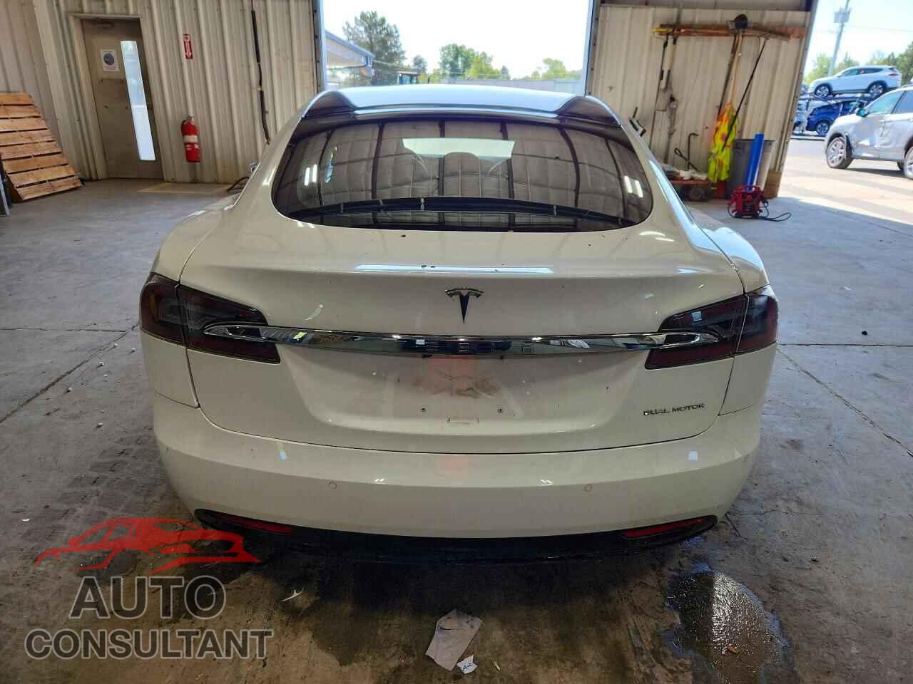 TESLA MODEL S 2020 - 5YJSA1E24LF359444