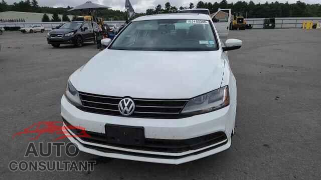 VOLKSWAGEN JETTA 2017 - 3VWDB7AJ4HM375083