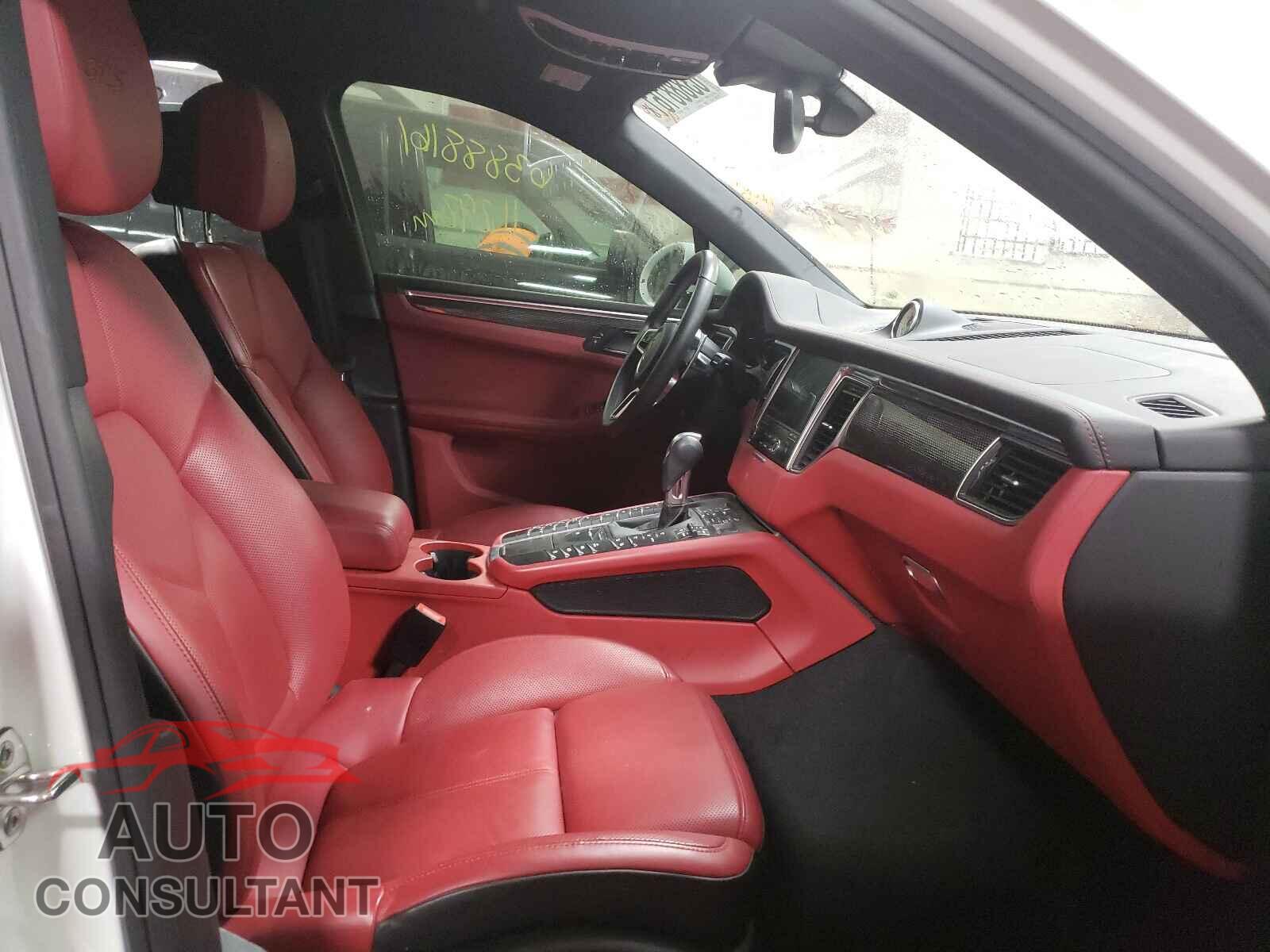 PORSCHE MACAN 2017 - WP1AG2A58HLB55524