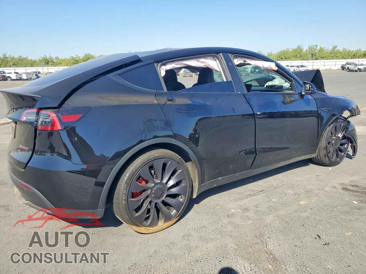 TESLA MODEL Y 2024 - 7SAYGDEF4RF131243