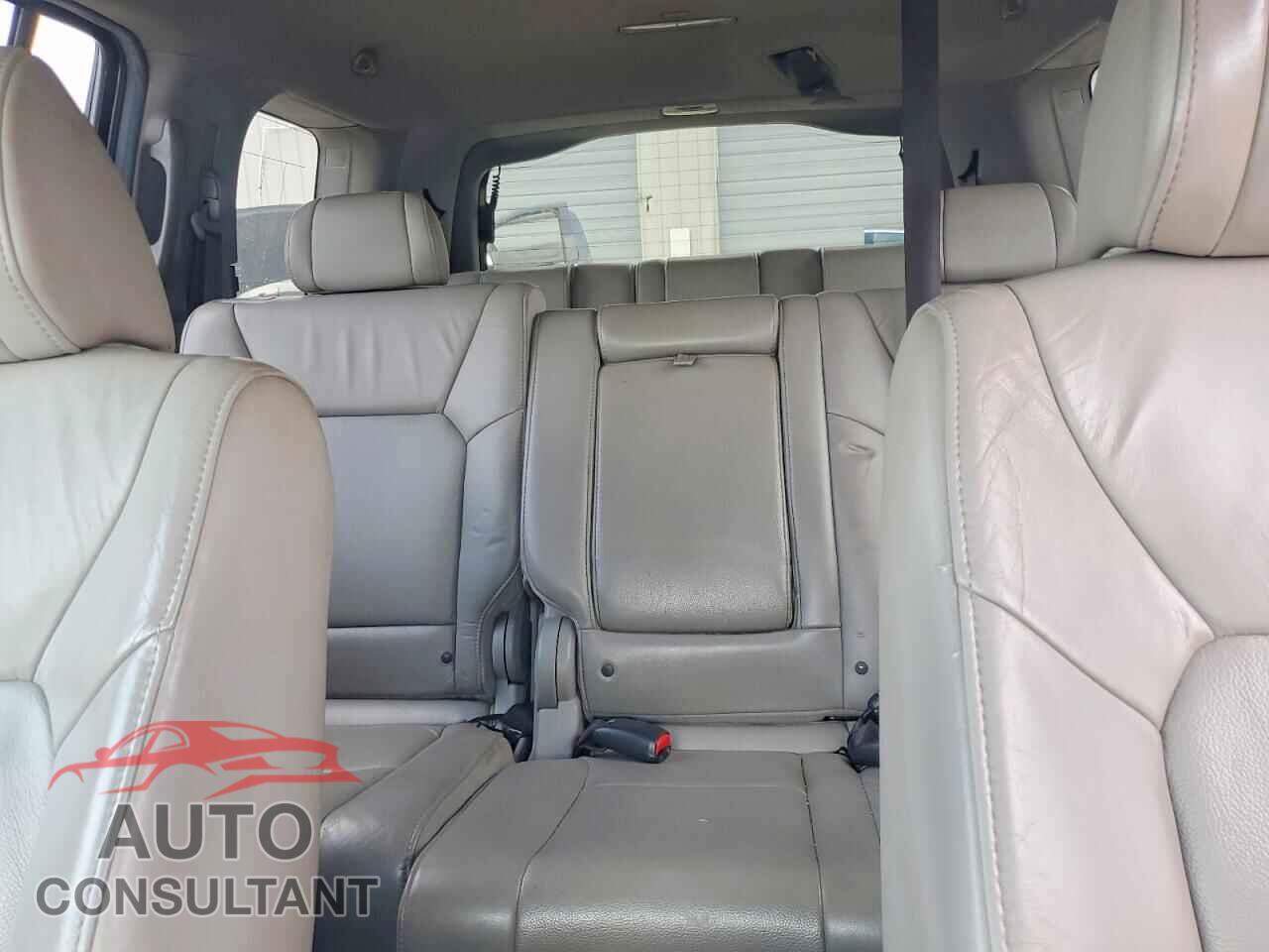 HONDA PILOT 2011 - 5FNYF4H59BB089984