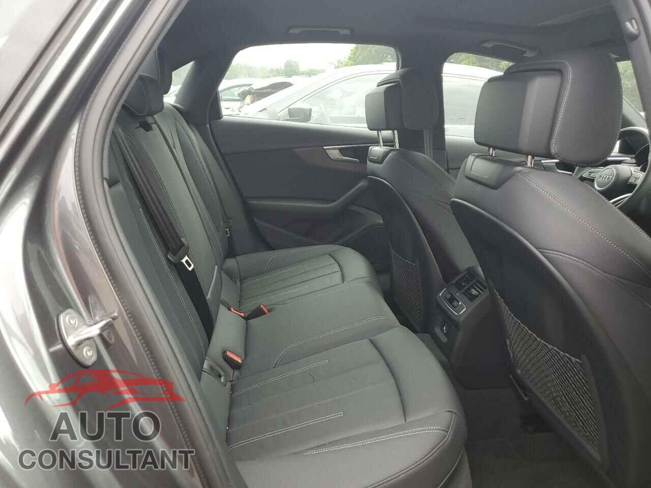 AUDI A4 2022 - WAUDAAF4XNN005051