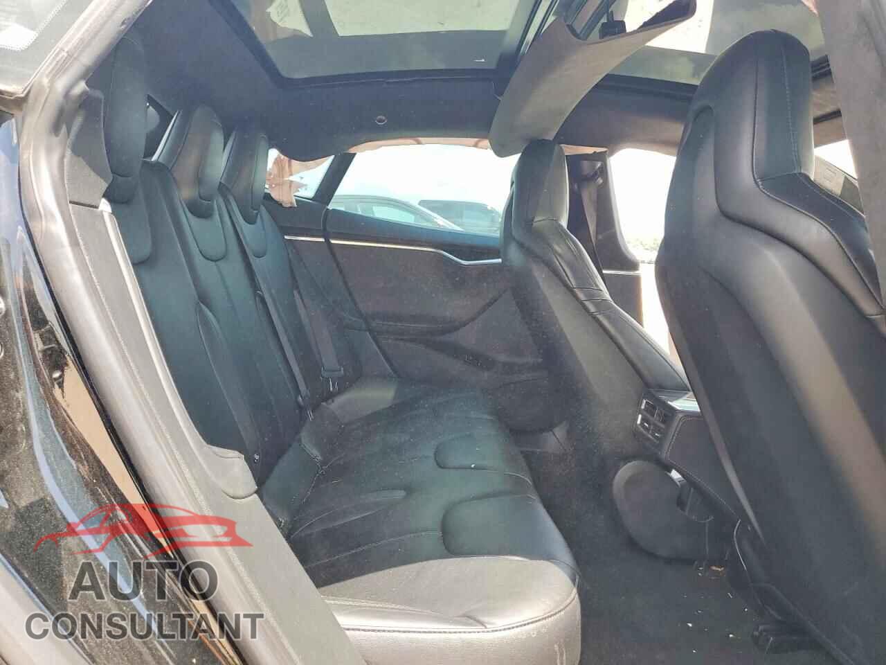 TESLA MODEL S 2015 - 5YJSA1H22FF100399