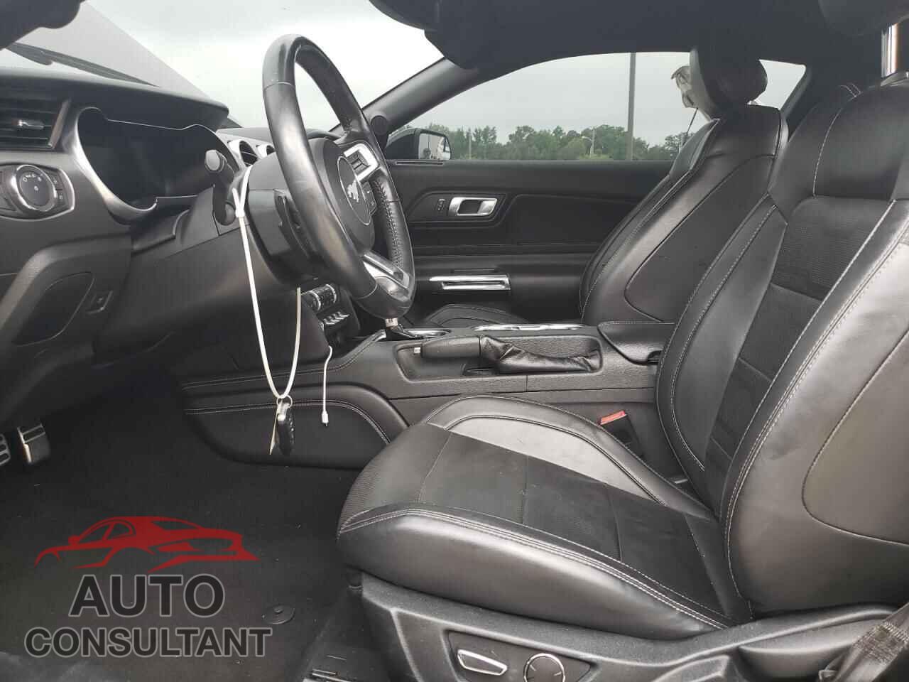 FORD MUSTANG 2019 - 1FA6P8CF1K5140350