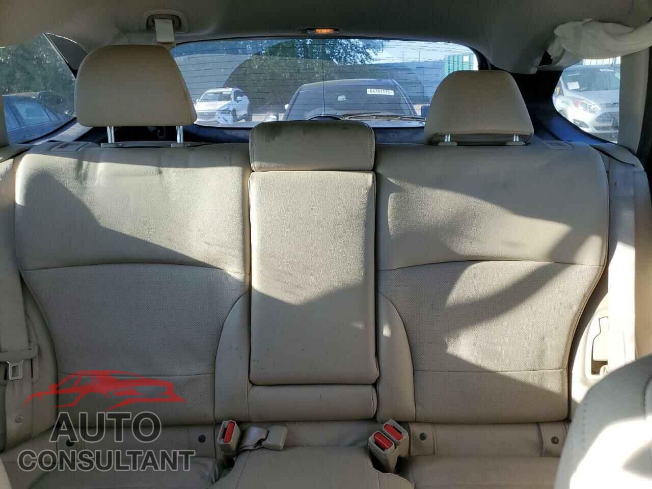 SUBARU OUTBACK 2016 - 4S4BSANC2G3247729