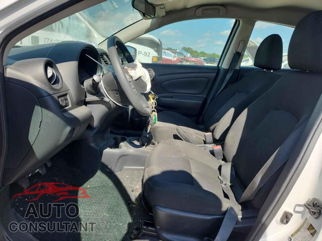 NISSAN VERSA 2019 - 3N1CN7AP3KL875049