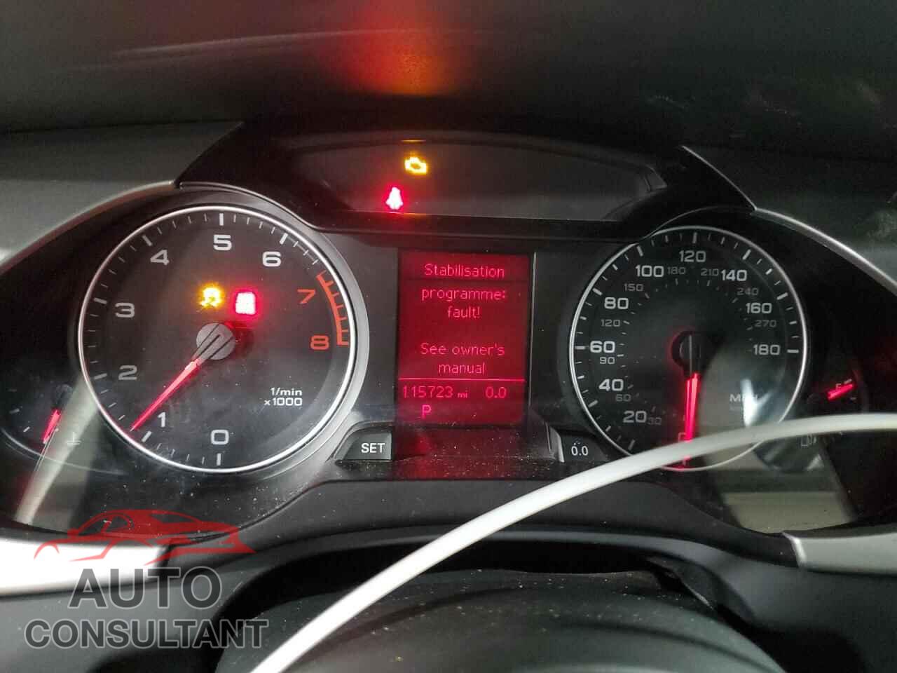AUDI A4 2012 - WAUBFAFL8CA069965