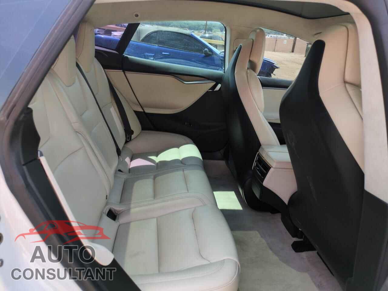 TESLA MODEL S 2019 - 5YJSA1E2XKF311638