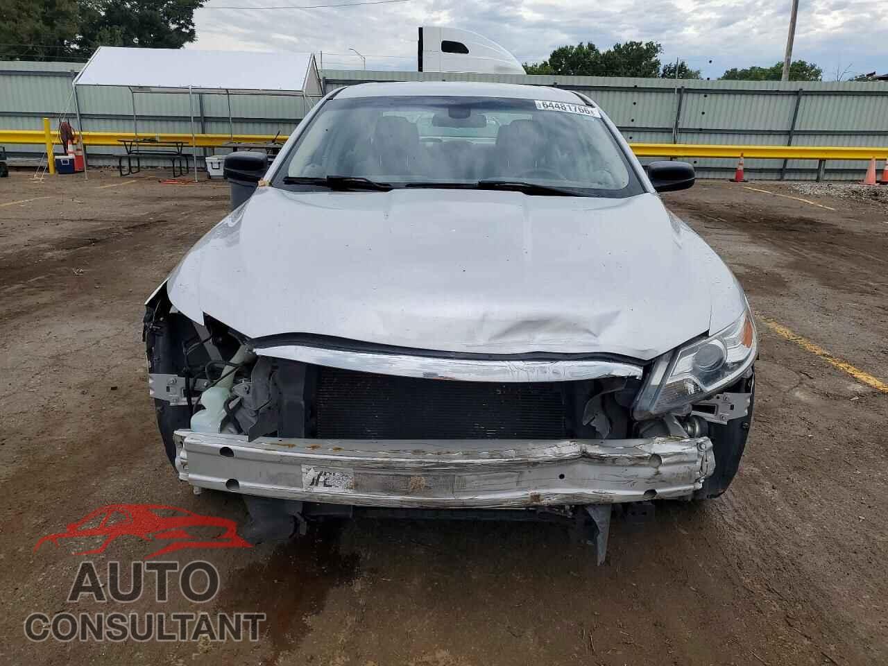 FORD TAURUS 2012 - 1FAHP2DW5CG106616