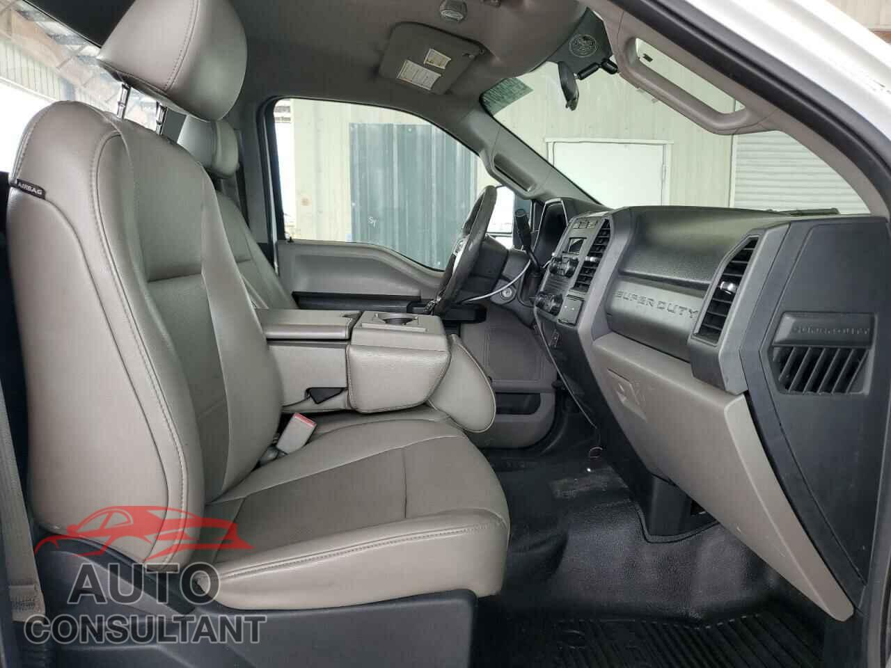 FORD F250 2017 - 1FTBF2A65HEE92206