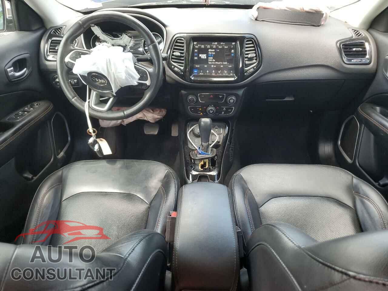JEEP COMPASS 2018 - 3C4NJDCB8JT470837