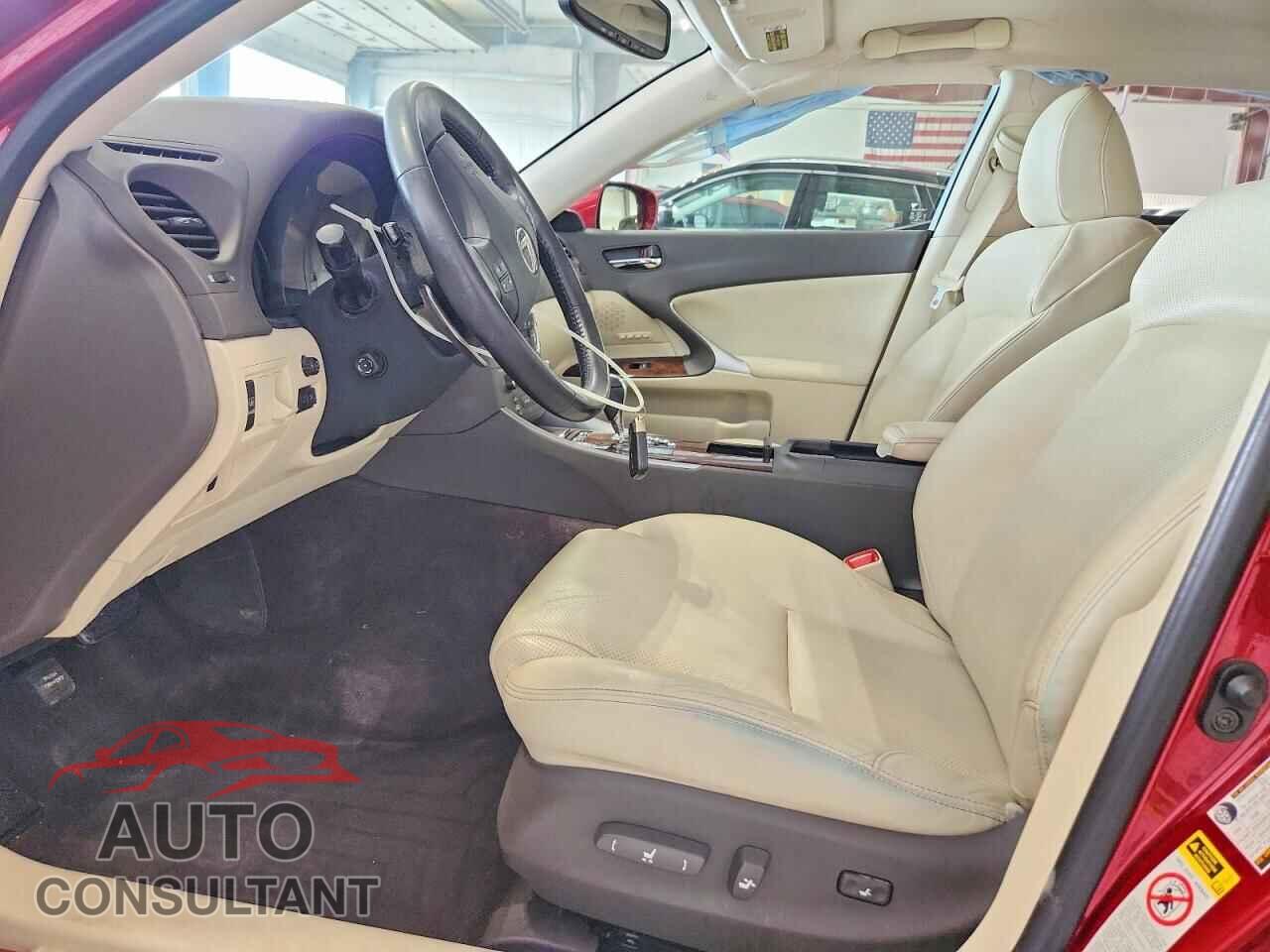LEXUS IS 2010 - JTHCF5C20A5041544