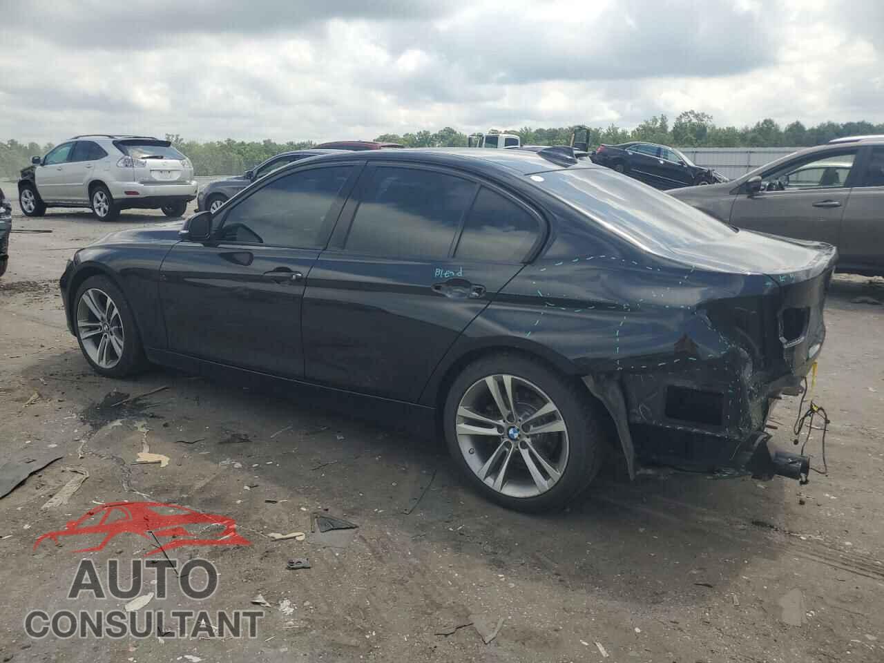 BMW 3 SERIES 2013 - WBA3B5C5XDF598366