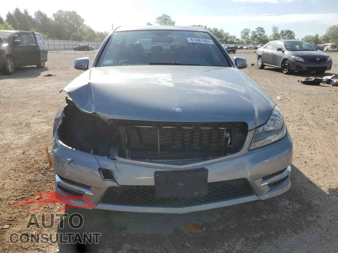 MERCEDES-BENZ C-CLASS 2013 - WDDGF8AB5DR272207
