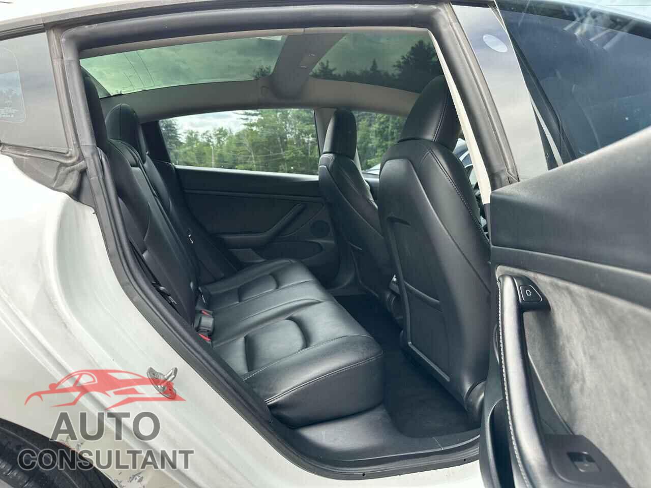 TESLA MODEL 3 2023 - 5YJ3E1EA4PF553624