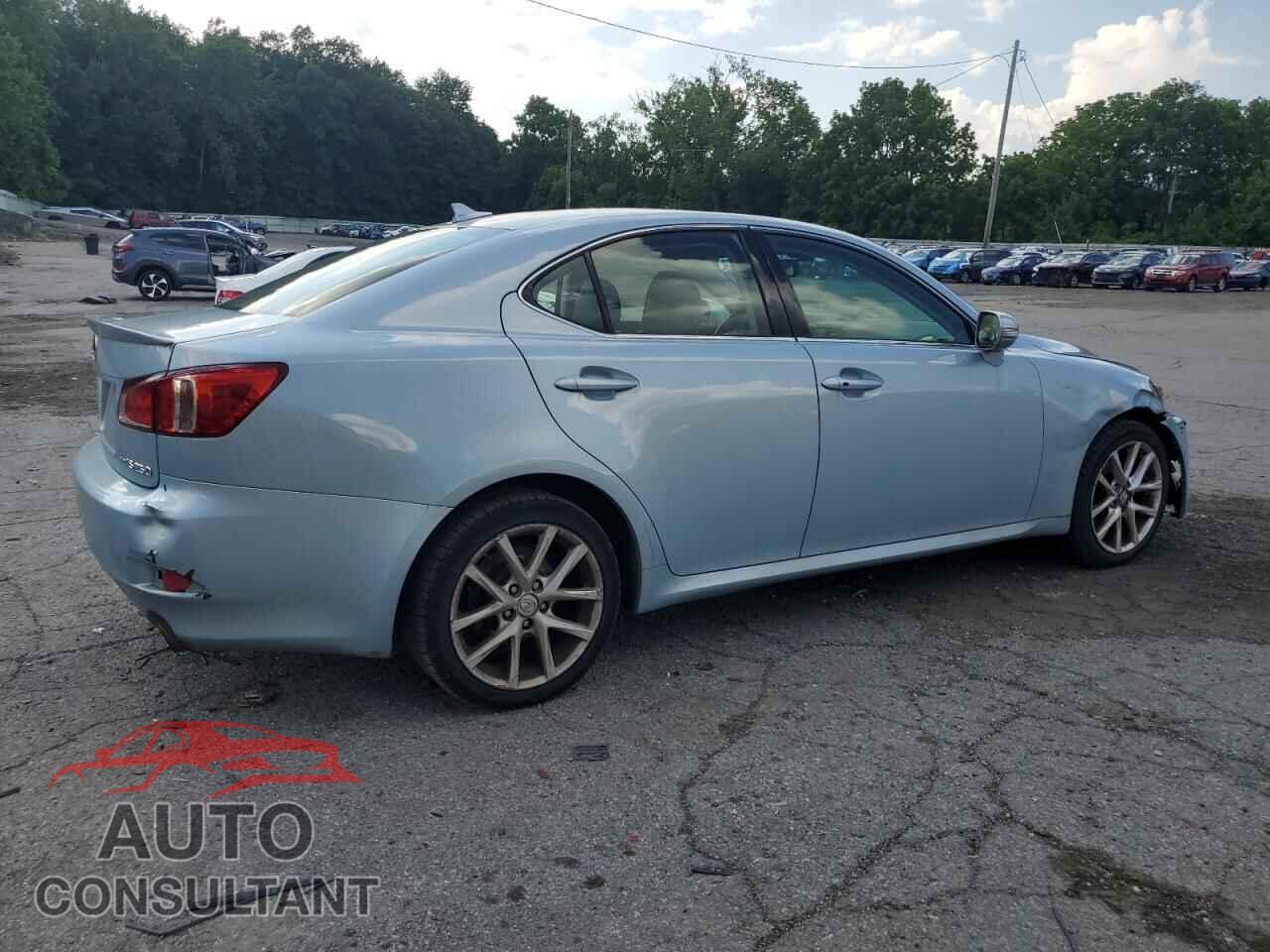 LEXUS IS 2012 - JTHCF5C21C5052832