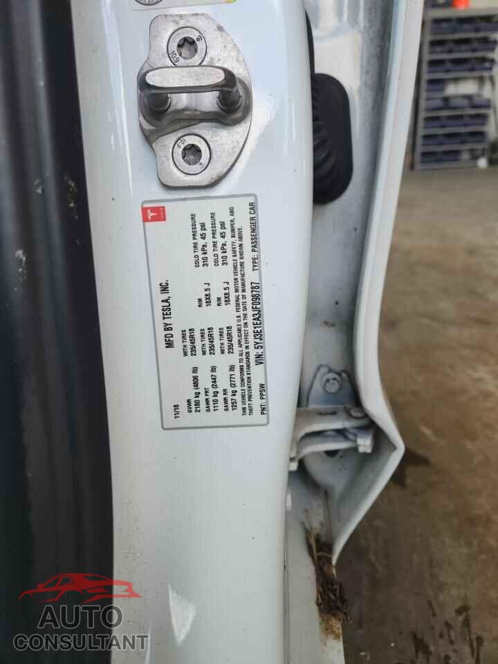 TESLA MODEL 3 2018 - 5YJ3E1EA3JF098787