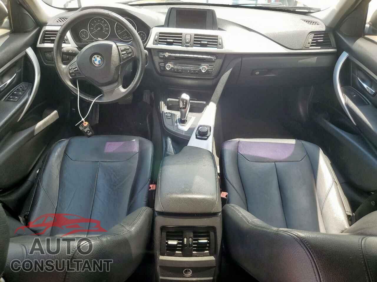 BMW 3 SERIES 2013 - WBA3A5G51DNP24892