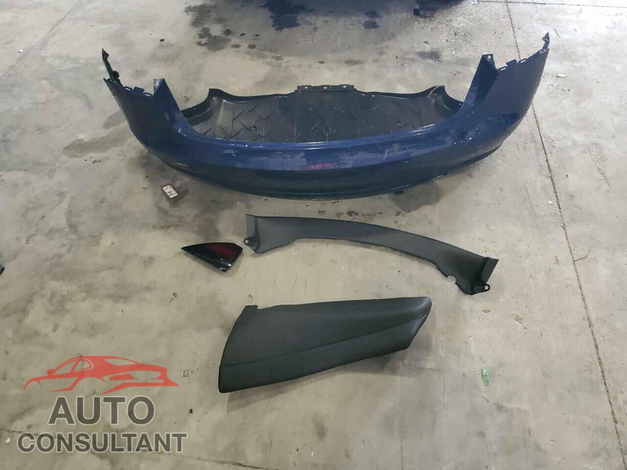 TESLA MODEL 3 2018 - 5YJ3E1EB3JF115192
