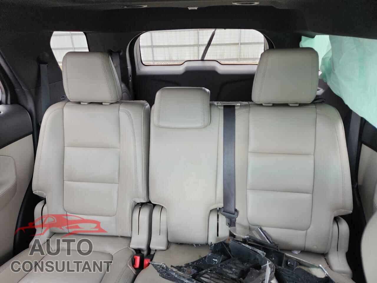 FORD EXPLORER 2011 - 1FMHK8D88BGA55409