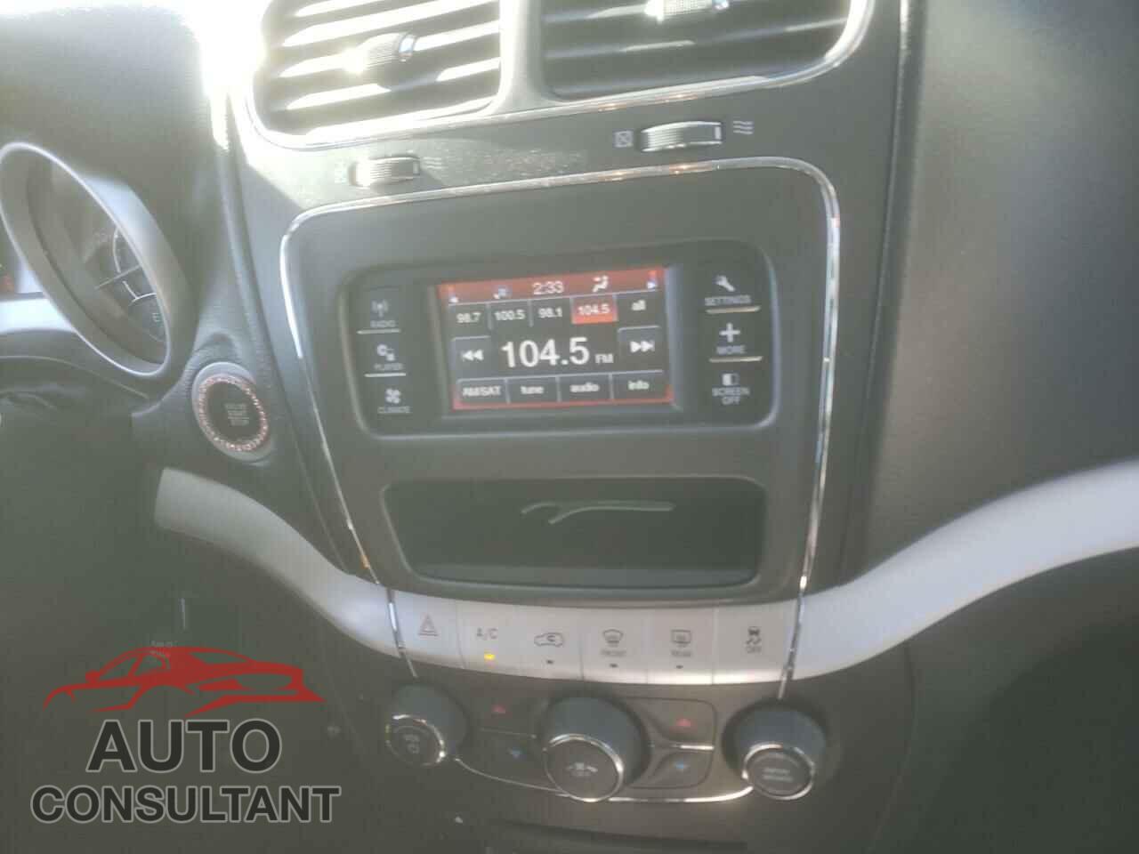 DODGE JOURNEY 2019 - 3C4PDCBB0KT857377