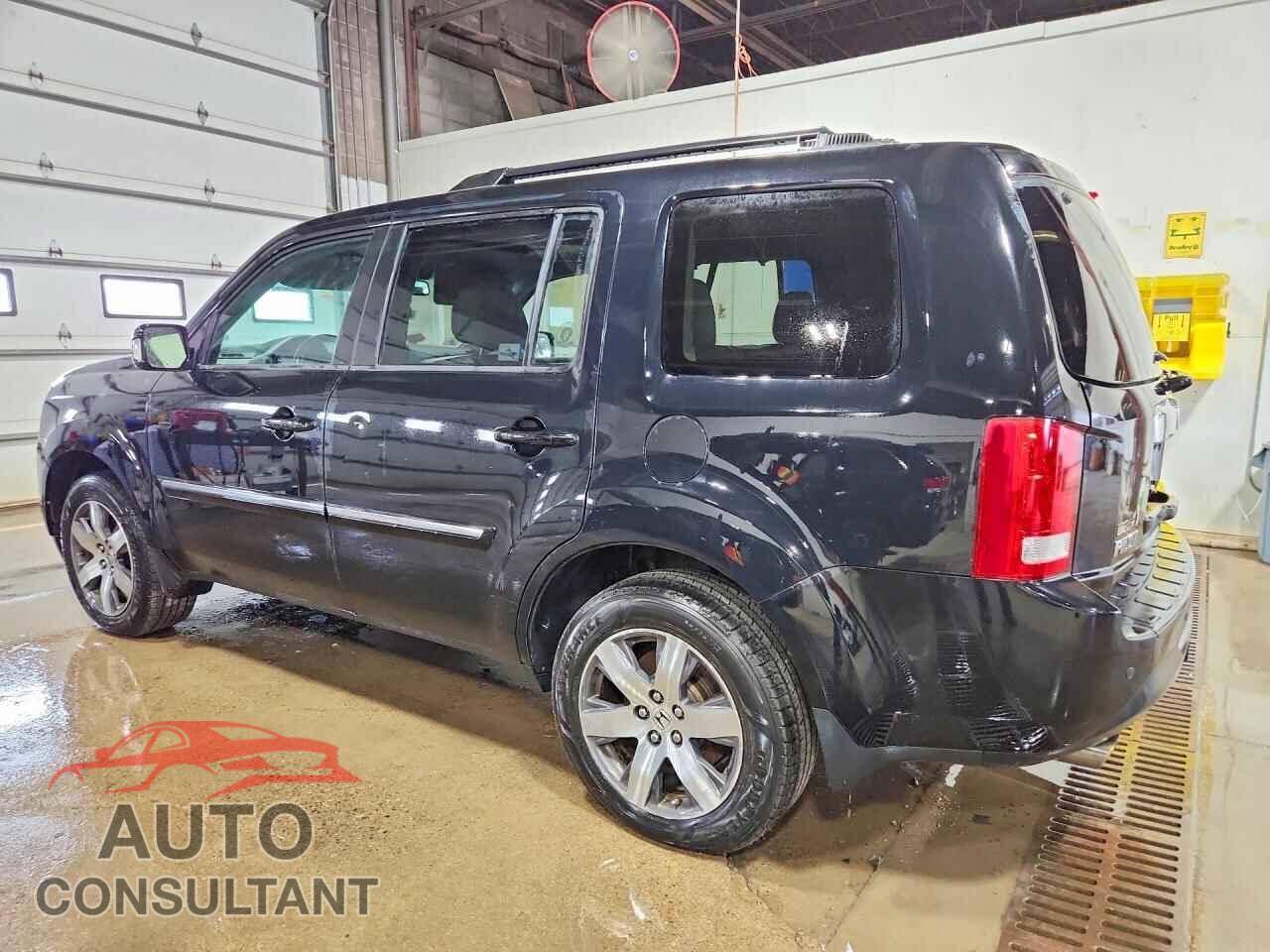 HONDA PILOT 2013 - 5FNYF4H91DB011642