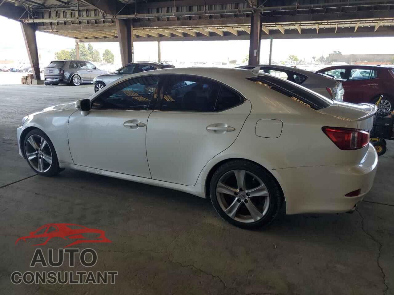 LEXUS IS 2011 - JTHBF5C24B5151316