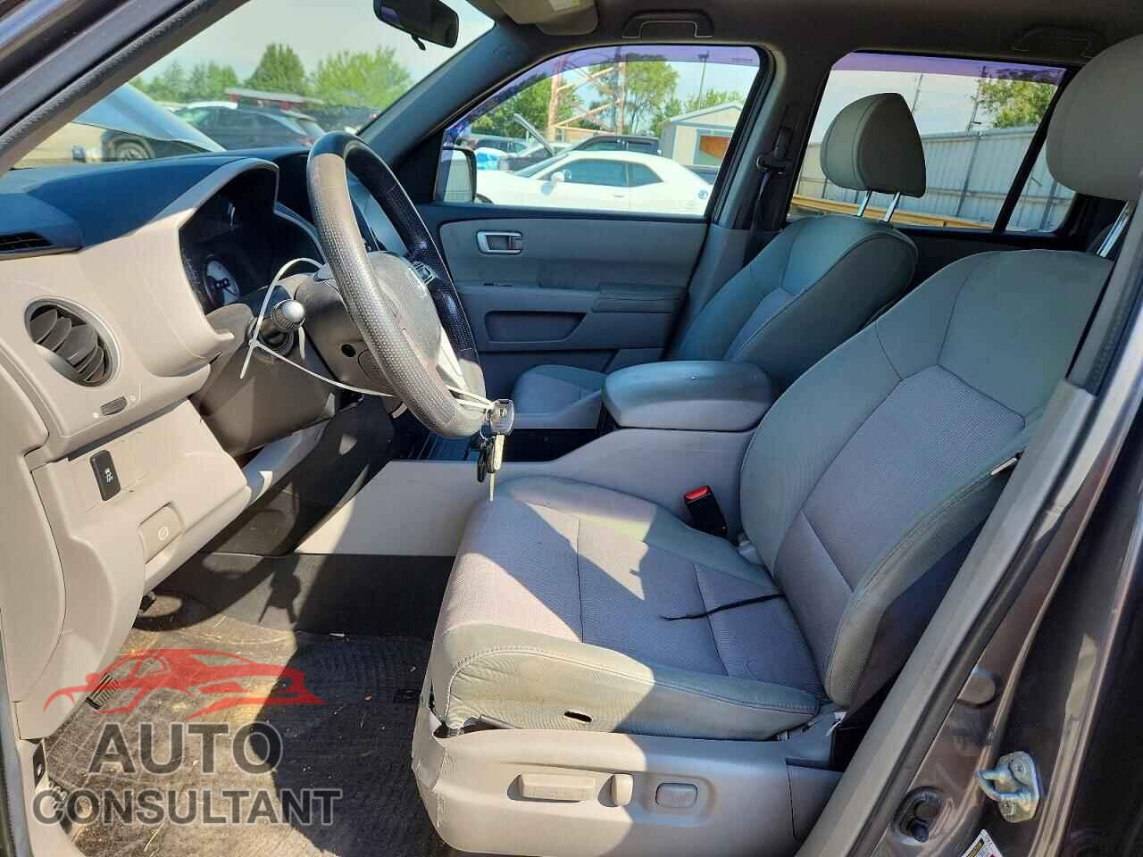HONDA PILOT 2013 - 5FNYF4H4XDB015239