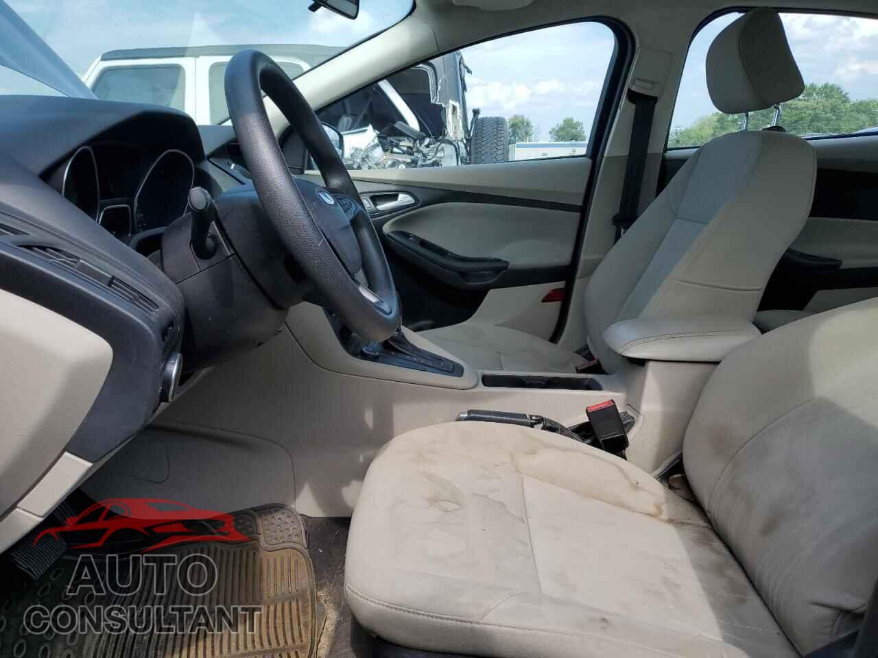 FORD FOCUS 2016 - 1FADP3F28GL218953