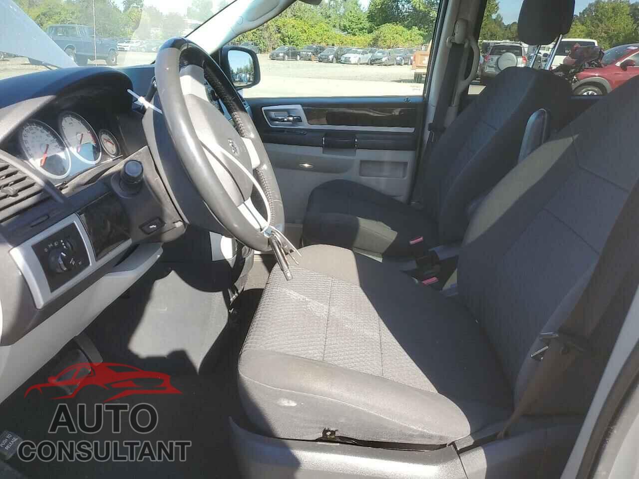 DODGE CARAVAN 2010 - 2D4RN5D19AR458560