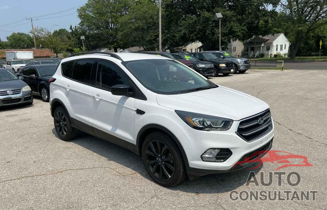 FORD ESCAPE 2019 - 1FMCU0GD8KUA07327