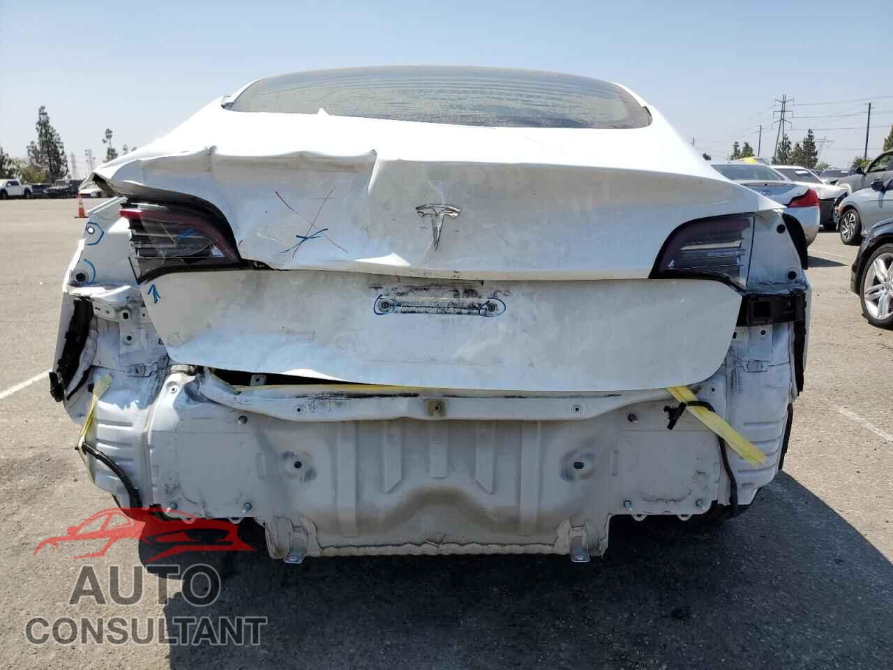 TESLA MODEL 3 2021 - 5YJ3E1EA0MF940425