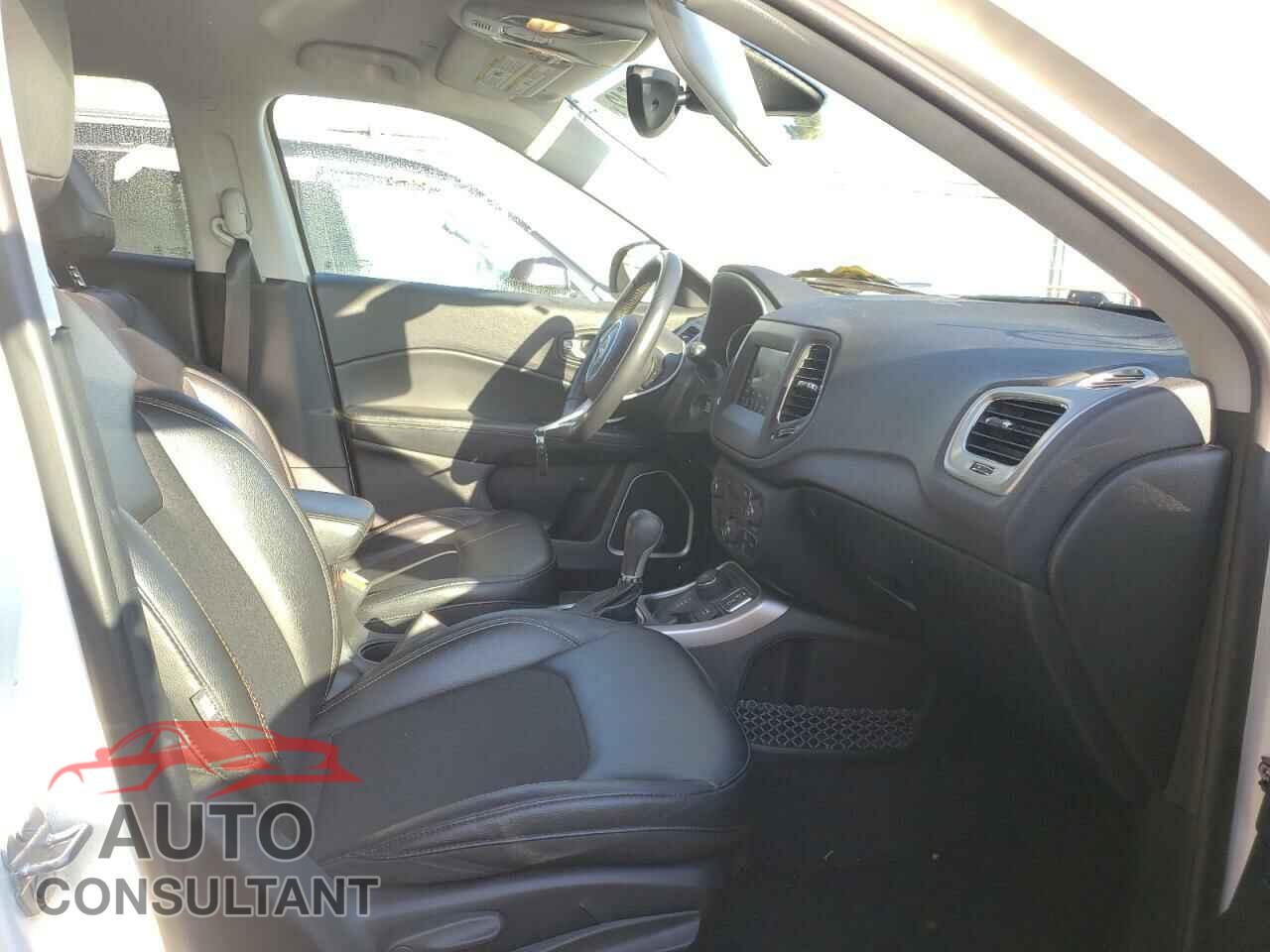 JEEP COMPASS 2018 - 3C4NJDBB5JT262304