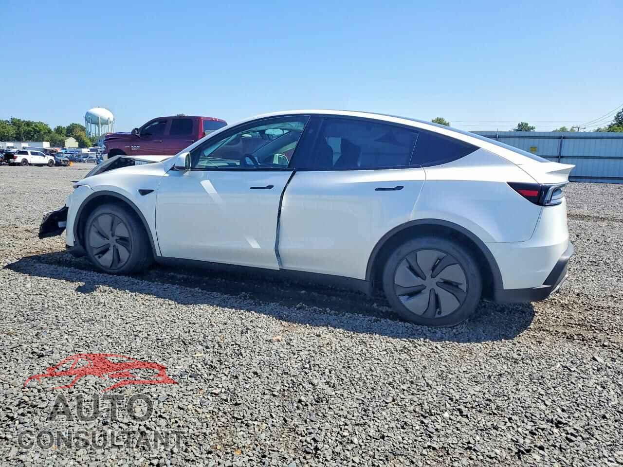 TESLA MODEL Y 2026 - 7SAYGDEE5TA498468