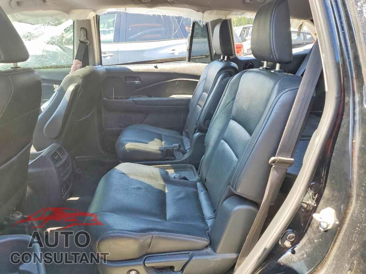 HONDA PILOT 2017 - 5FNYF6H08HB055298