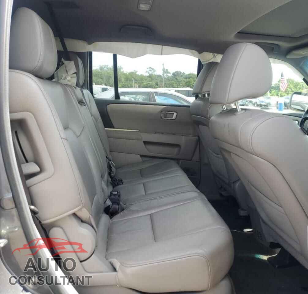 HONDA PILOT 2013 - 5FNYF4H56DB022732