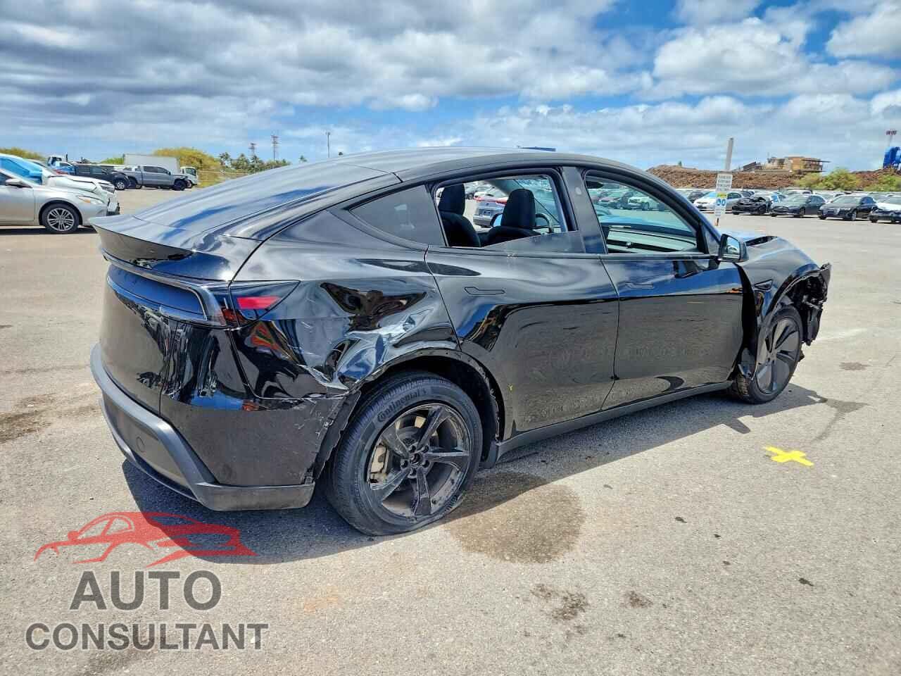 TESLA MODEL Y 2026 - 7SAYGDED2TF429828