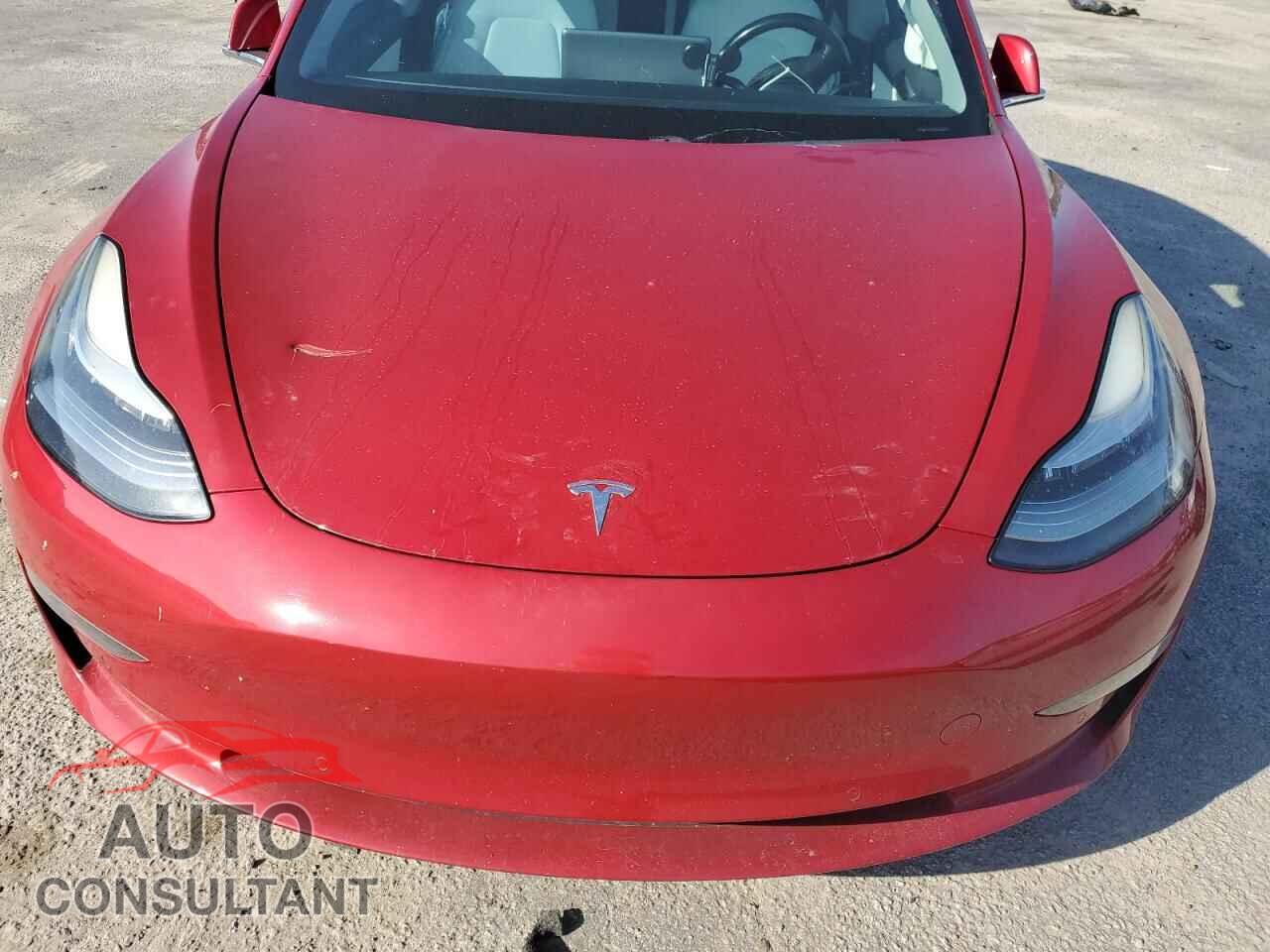 TESLA MODEL 3 2018 - 5YJ3E1EB0JF135285