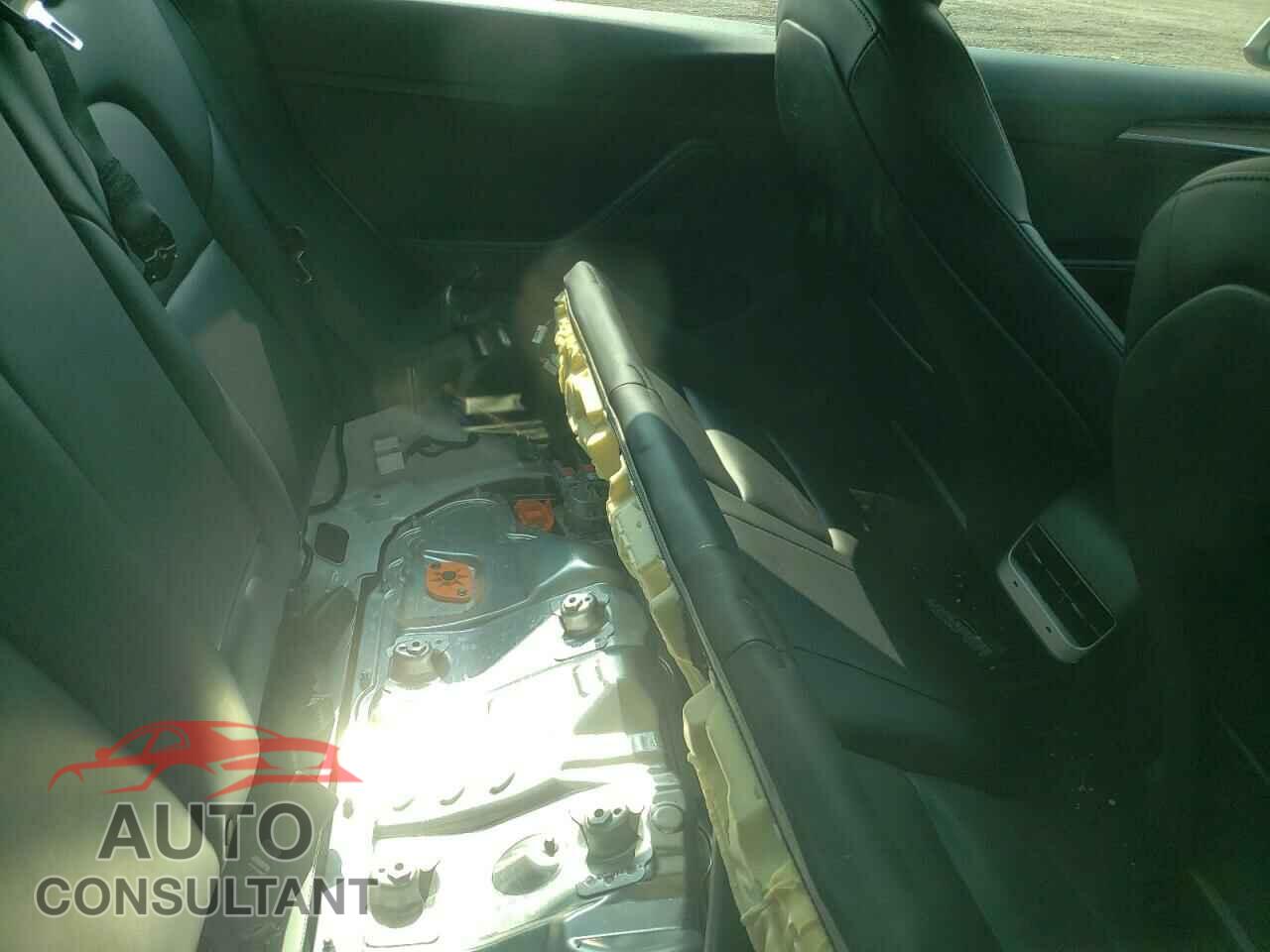 TESLA MODEL 3 2022 - 5YJ3E1EB4NF121489