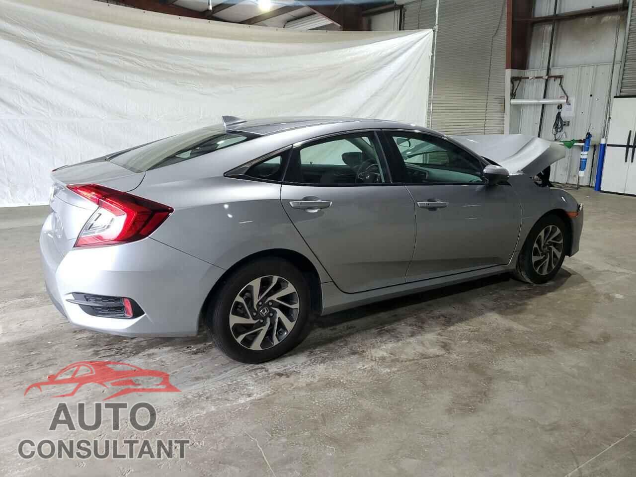 HONDA CIVIC 2017 - 19XFC2F78HE228803
